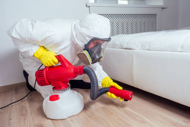 Best Pest Prevention Services  in Leoti, KS